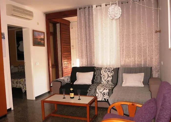 South Tenerife 471 * طوستا ديل سيلونثيو